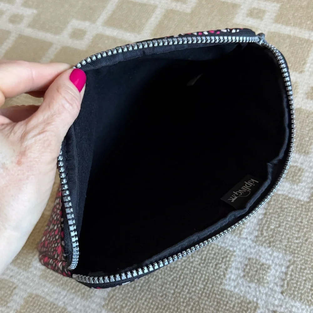 Kipling Tablet Sleeve iPad Case Travel Zip Pouch Black Pink Heart Print One Size